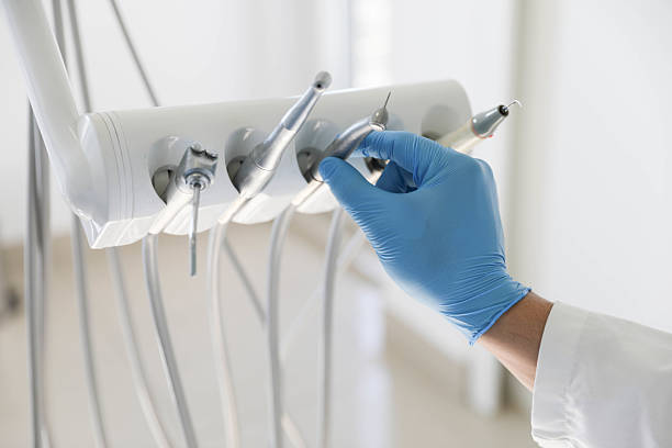 Professional Emergency Dentist technician working in Cranford, NJ